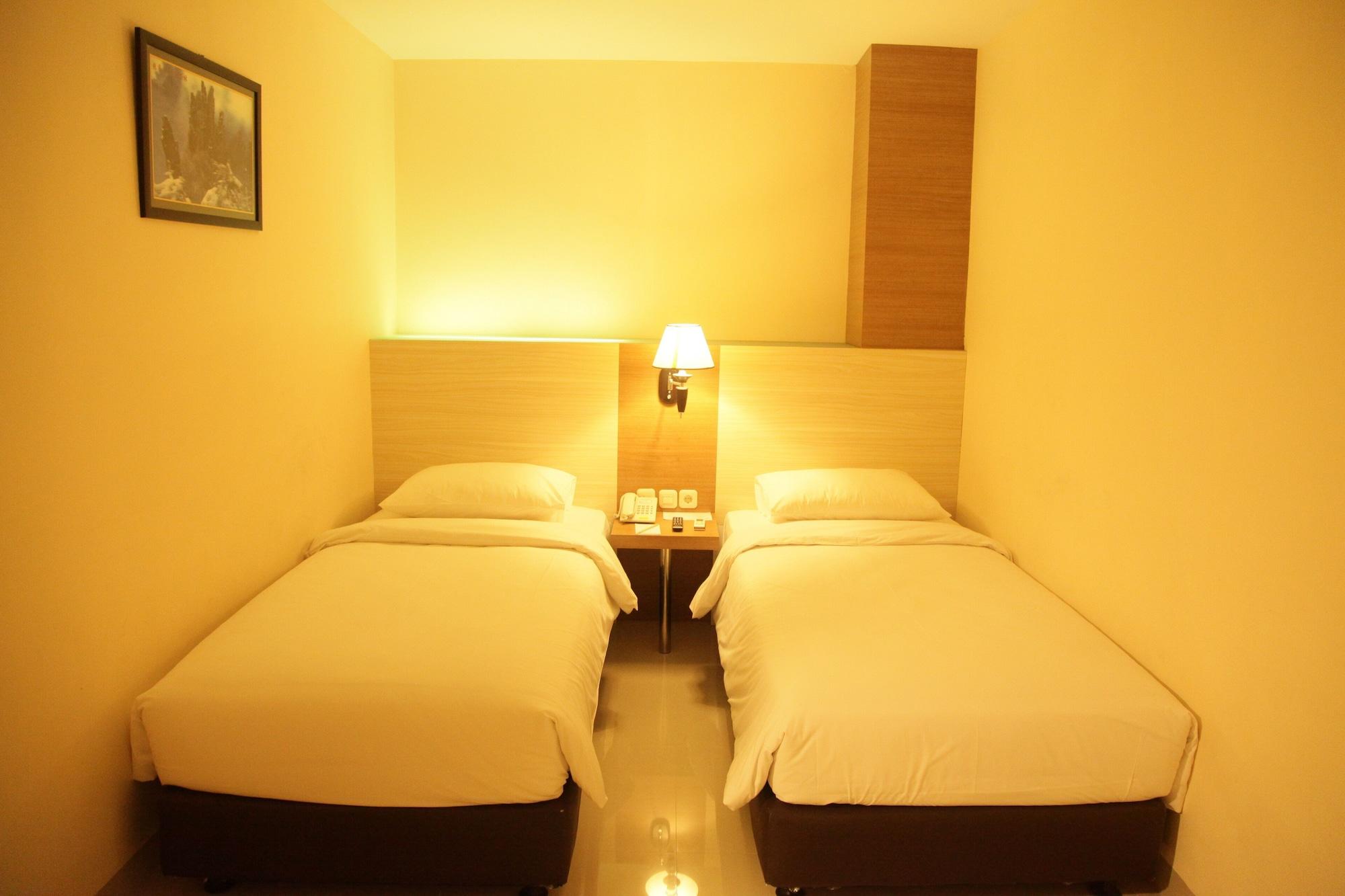 Winstar Hotel Pekanbaru Exterior foto