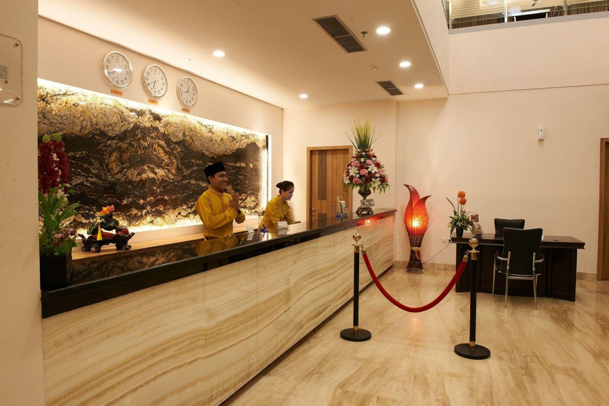 Winstar Hotel Pekanbaru Exterior foto